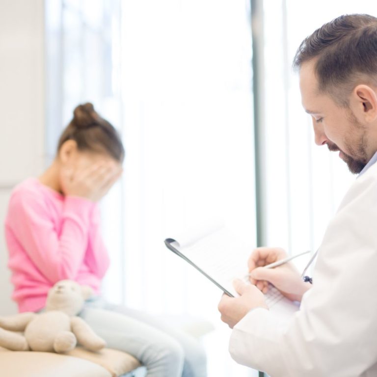 medical professional 1000x1000 12 1 768x768