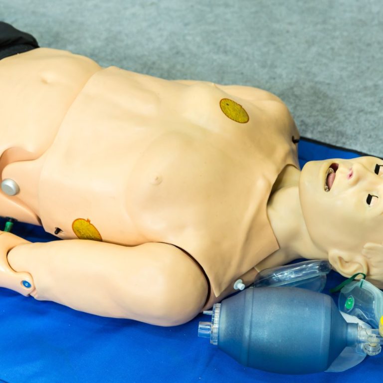 medical professional 1000x1000 17 768x768