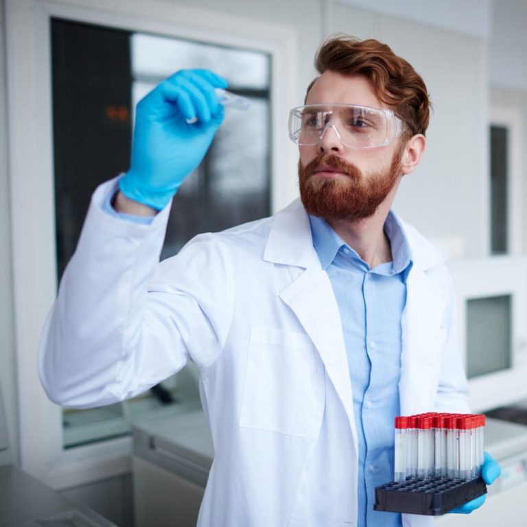 medical professional 1000x1000 23 1 768x768