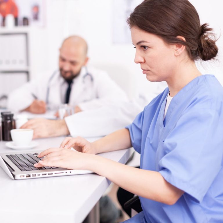 medical professional 1000x1000 31 768x768