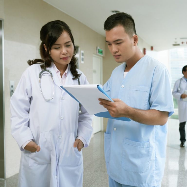 medical professional 1000x1000 4 768x768